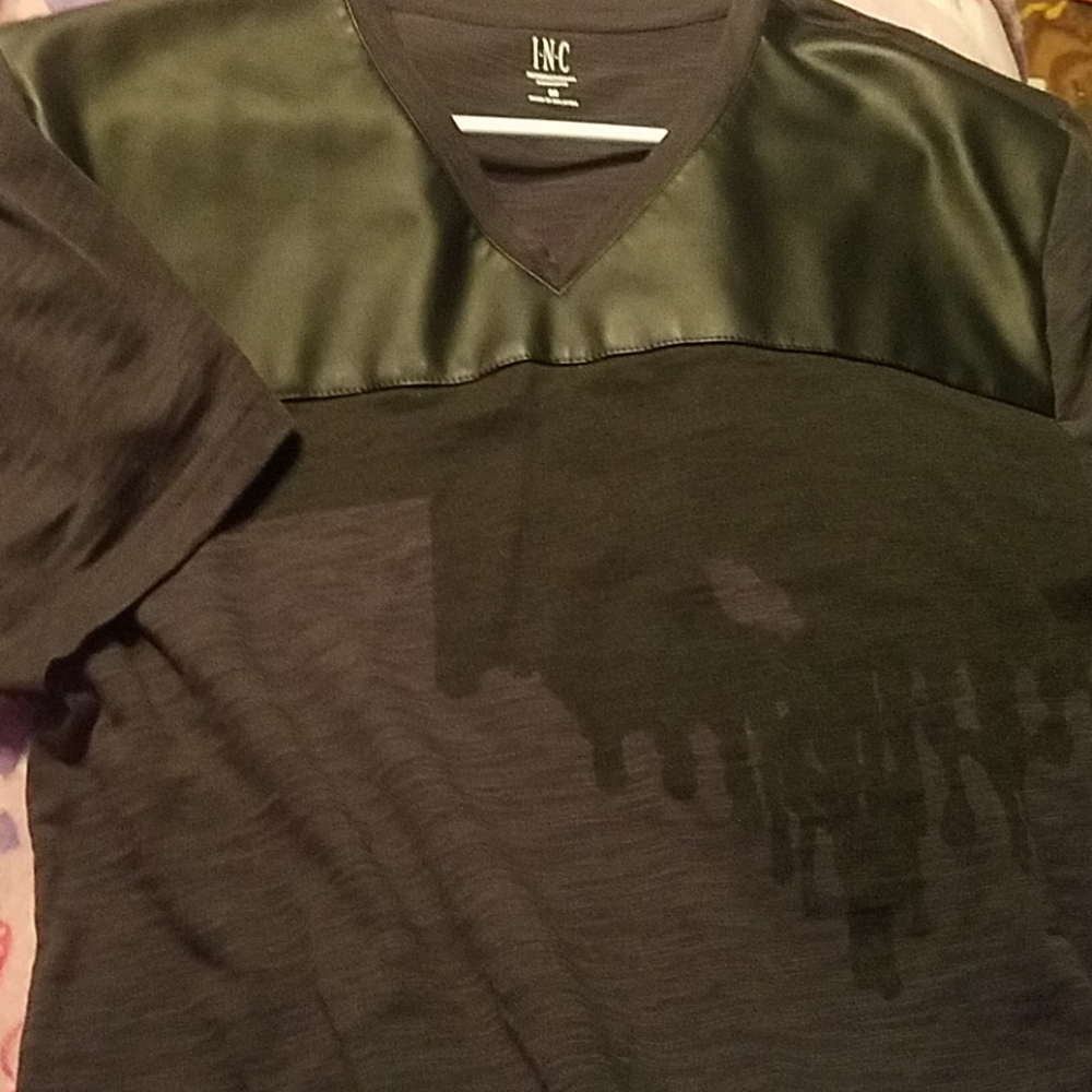 Short sleeve shirt